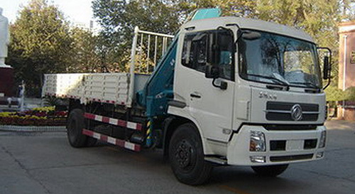 東風(fēng)天錦隨車起重運輸車