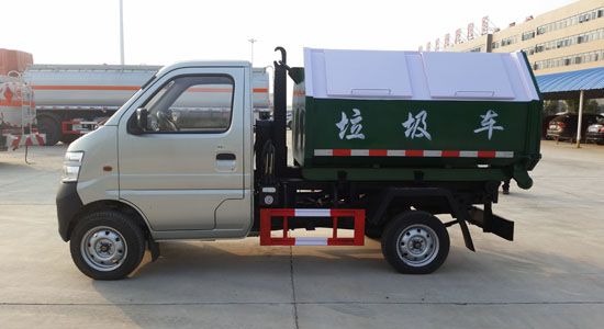 楚勝牌長(zhǎng)安汽油機(jī)車(chē)廂可卸式垃圾車(chē)