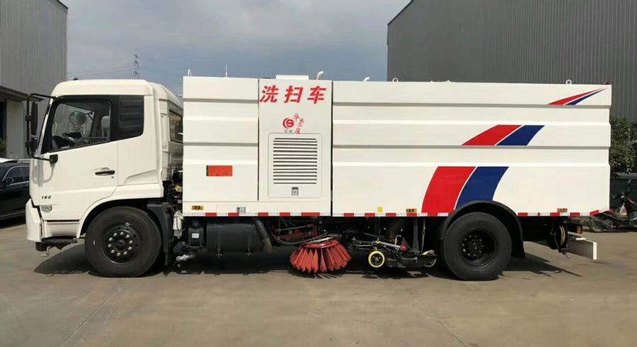 東風(fēng)天錦洗掃車(chē)