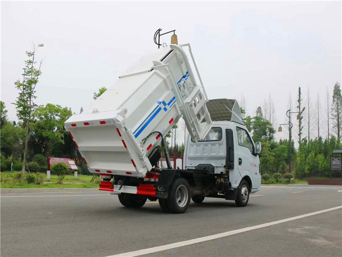 東風(fēng)途逸3方自裝卸式垃圾車