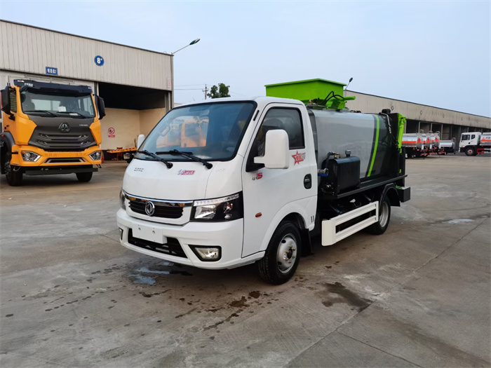 東風(fēng)途逸4方餐廚垃圾車(chē)