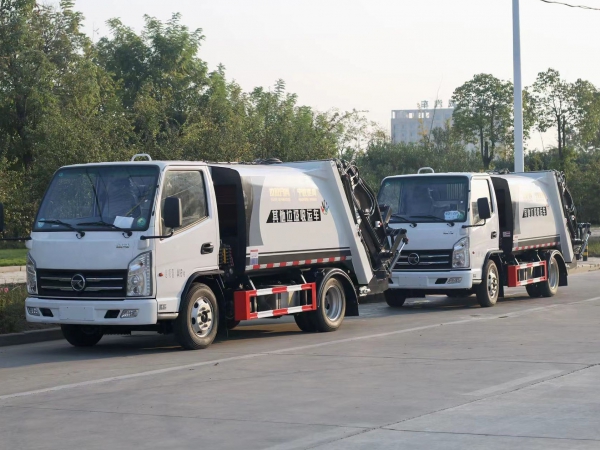 凱馬4方不超重壓縮垃圾車(chē)