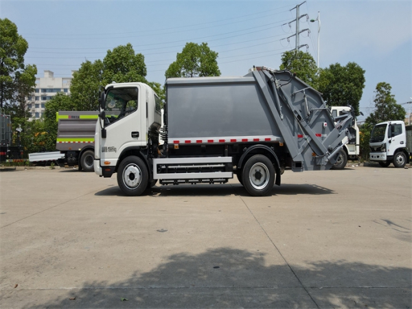 江淮7方純電動(dòng)壓縮垃圾車(chē)