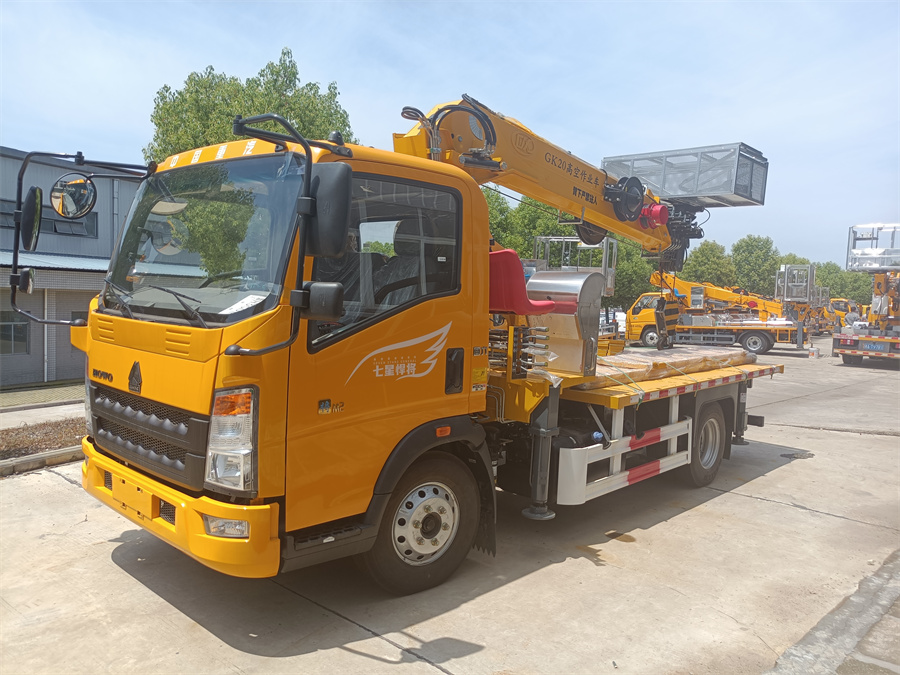 20米隨車吊式高空作業(yè)車，一車三用